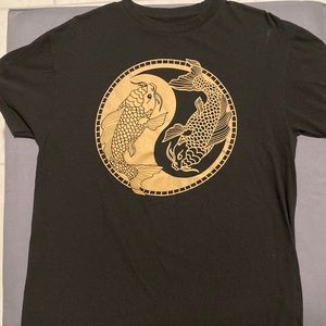 Medium men’s black T shirt